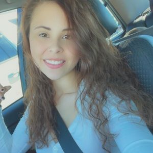 Meet your Posher, Hannah